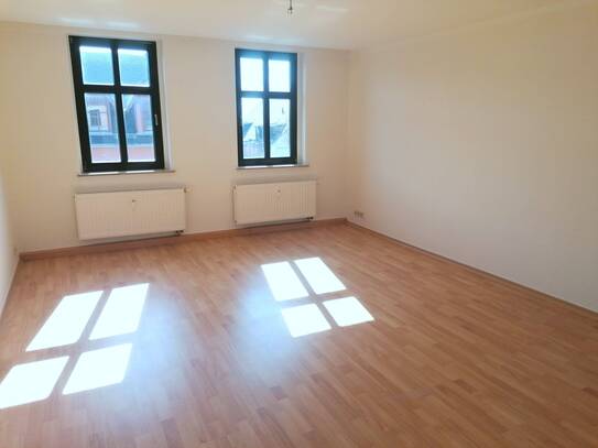!! Dachgeschoss, 2-Zimmer-Wohnung mit Laminat in Chemnitz / Hilbersdorf !!