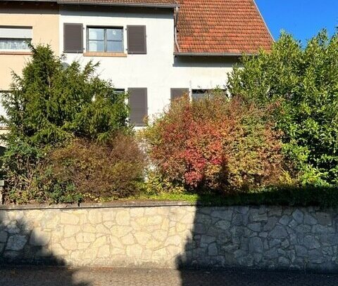 gepflegtes Wohnhaus in ruhiger Seitenstraße von St. Ingbert