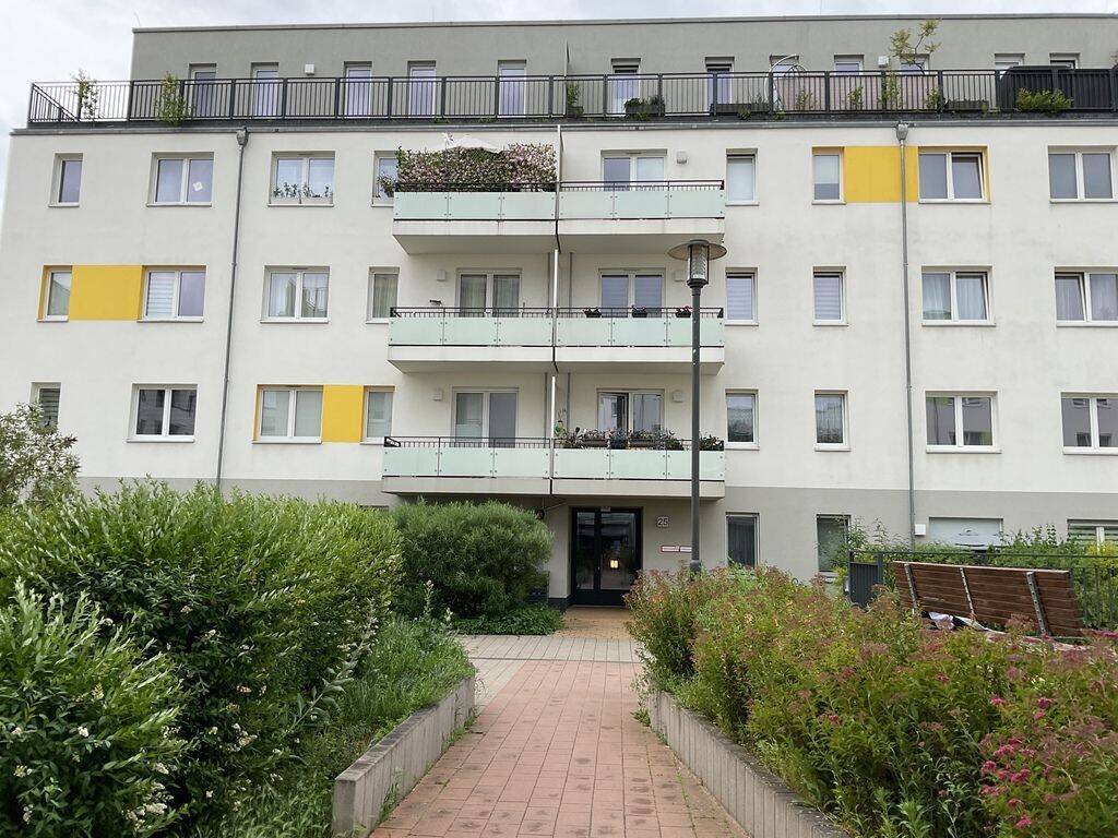 helle 2-Zimmer Dachgeschoßwohnung in Spandau - Foto 1