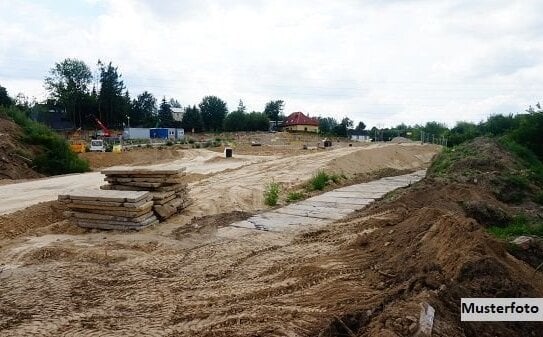 Grundstück mit Luftschutzbunker