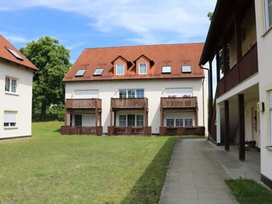 freundliche 1-Zi.-Wohnung mit Terrasse und Stellplatz