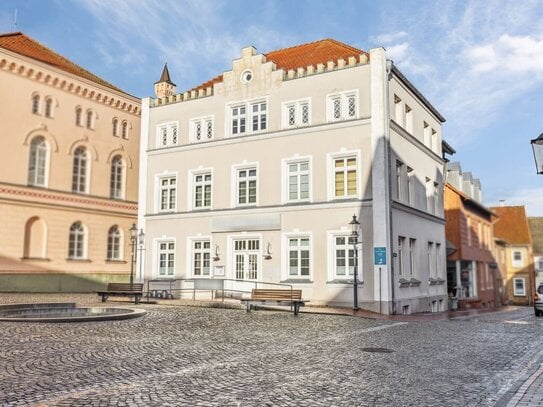 Vollvermietetes Geschäftshaus in zentraler Lage von Sternberg