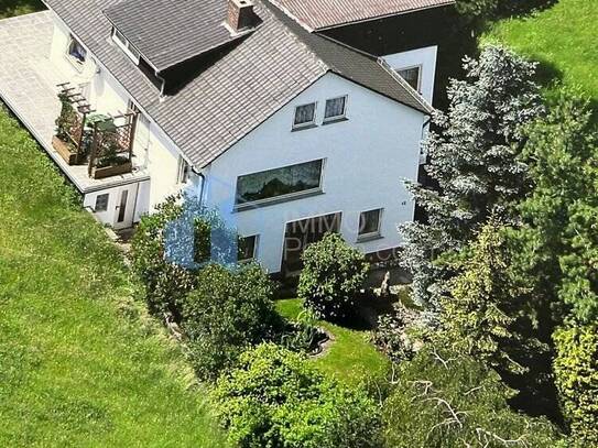 Freistehendes Einfamilienhaus mit Potenzial-gepflegt, aber renovierungsbedürftig in Diemelstadt-Wrexen