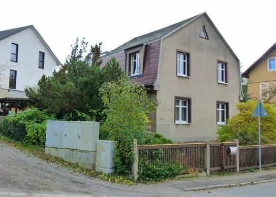 Villenartiges Einfamilienhaus mit Nebengelass auf der Sonnenseite in Radebeul