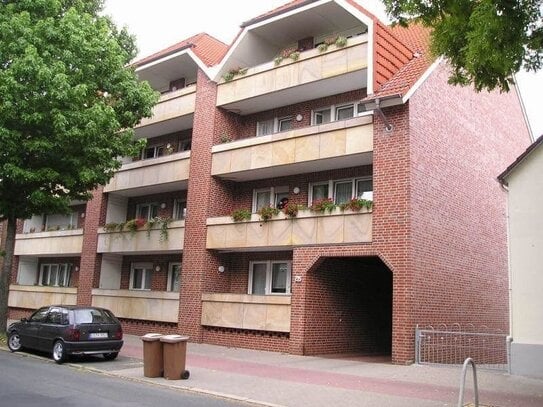 Schöne, große Dachgeschosswohnung mit Balkon!