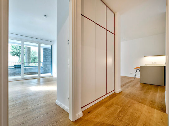 Bezugsfreie 3-Zimmer-Wohnung mit XXL-Loggia, Design-EBK und Pkw-Stellplatz