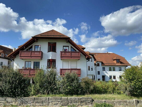 4 Zimmer, 2 Bäder, 3 Balkone inkl. TG-Stellplatz mit Fernblick in Bannewitz