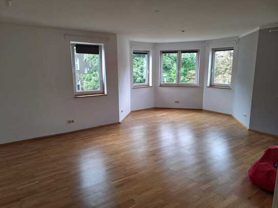 2-Zimmer 70 qm Wohnung in Hohenschönhausen