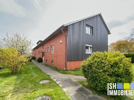 Gut geschnittene 3-Zi.-Wohnung im Dachgeschoss in Stade-Schölisch