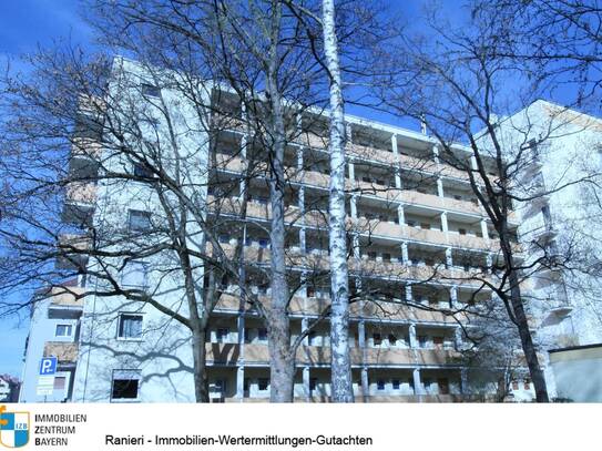 Anleger aufgepasst-Solide vermietete 2 Zimmer Wohnung in guter Lage von Nürnberg Waechlerstraße mit Aufzug und Logia