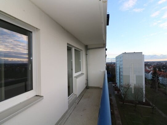 Mit Highspeed ins neue Heim...1-RW mit Aufzug, Balkon u. Wanne!!!