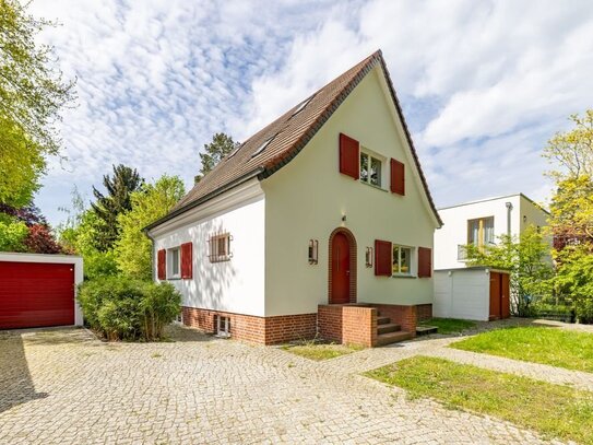 Charmantes Einfamilienhaus mit großem Garten in ruhiger Lage