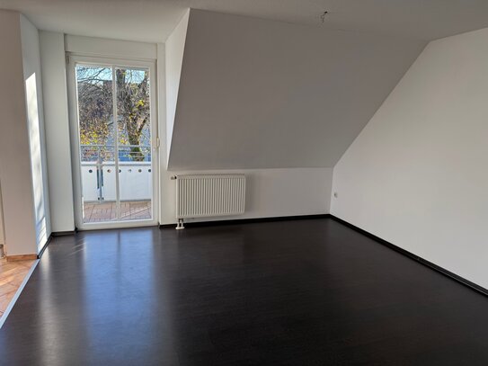 großzügig und helle 4 Zimmer Maisonettewohnung