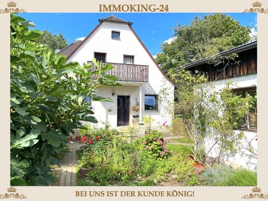 ++ MASSIVES EIN- ZWEIFAMILIENHAUS IN TOP LAGE ++ 3 GARAGEN UND BAULAND INKLUSIVE! ++