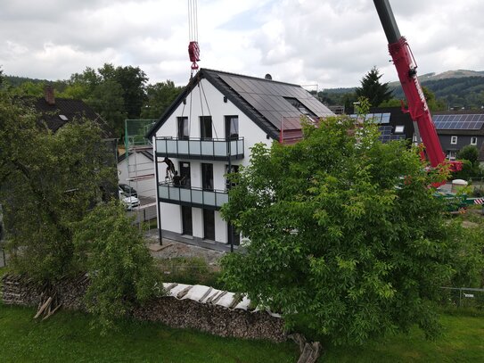 Gemütliche Neubauwohnung mit Balkon und Blick ins Grüne