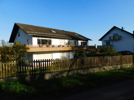 Gepflegtes Vierfamilienhaus in ruhiger Wohnlage