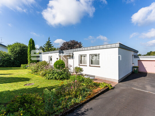 Schöner Bungalow in toller Lage mit großem Grundstück!