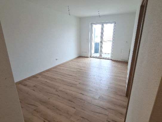 Moderne 2- Zi.-Obergeschosswohnung mit Balkon