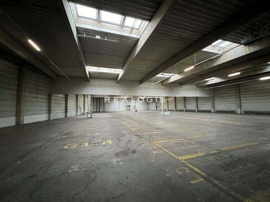 HH-Brahmfeld, ca. 3.400 m² große, ebenerdige Hallenfläche mit Büro