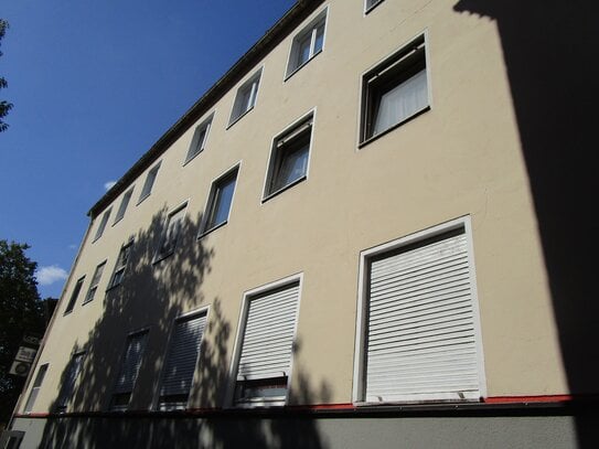 1 A Lage Nürnberg/St.Lorenz! Mehrfamilienhaus (725m² Wohn/Nutzfl.) komplett vermietet. 2 Gewerbeeinheiten + 6 Whg. , da…