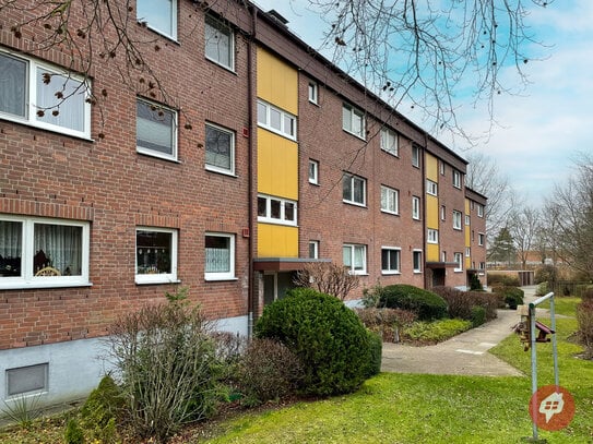 Im Hochparterre: Schön geschnittene 2-Zimmer Wohnung mit West-Loggia und Stellplatz