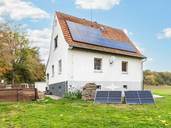 Einzigartiges Einfamilienhaus mit Garten, viel Lagerfläche und großzügigem Grundriss