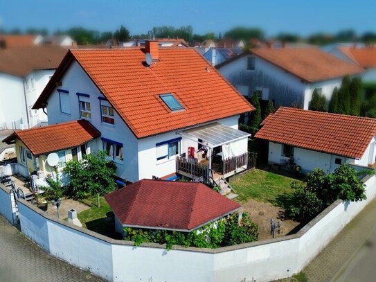 Geräumiges Einfamilienhaus mit Potenzial und Charme