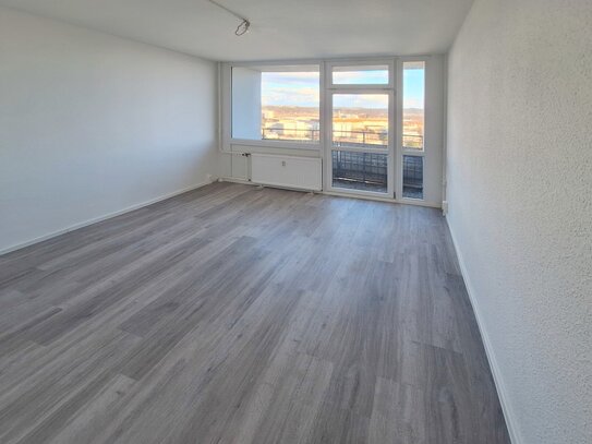 EBK und eine Aussicht zum Verlieben?! Exklusive Wohnung in Dresden Prohlis-Süd