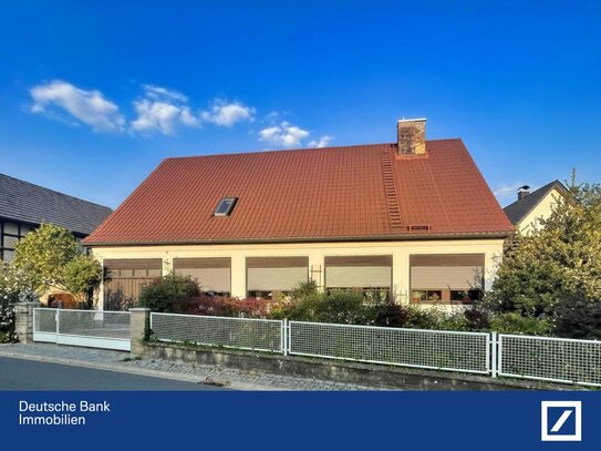 Großzügiger Bungalow mit Ausbauoption Naturnah und verkehrsgünstig gelegen.