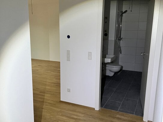 Tolle Lage: Neubau/Erstbezug Wohnung im 4.OG mit Blick in den Innenhof