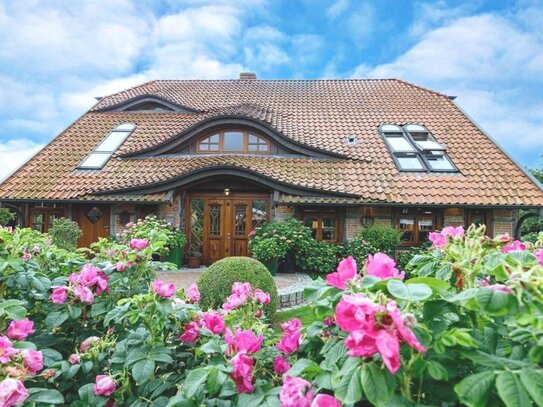 SEHENSWÜRDIG: Einmalige und großzügige Familien-Villa in beliebter und ruhiger Lage von Nottensdorf