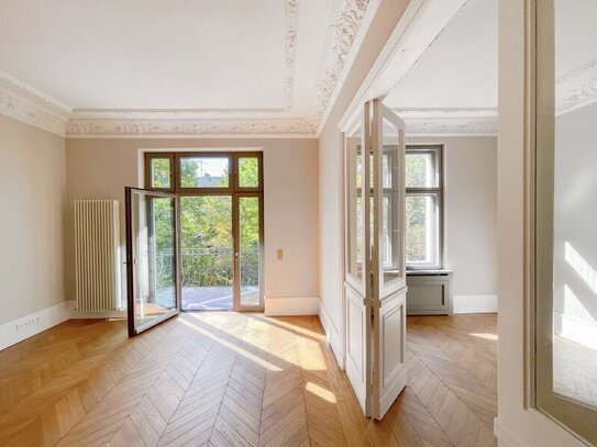 Pariser Flair 3-Zi-Altbau-Whg mit Balkon u. Aufzug an der Spree