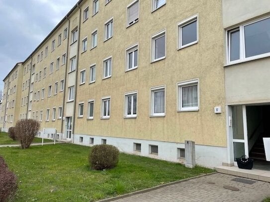 Hier werden Wohnträume wahr! Hübsche renovierte 3- Raum-Wohnung im Erdgeschoß rechts in Gera