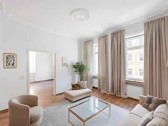 Charmante Altbauwohnung mit über 3 Meter Deckenhöhe & Balkon