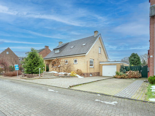 Großzügiges Familienhaus mit Pool und Terrasse in Selfkant - Tüddern!