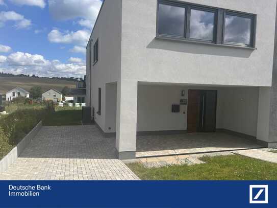 Doppelhaushälfte, fertig zum sofortigen Einzug am Stadtrand von Ilmenau im Bauhausstil