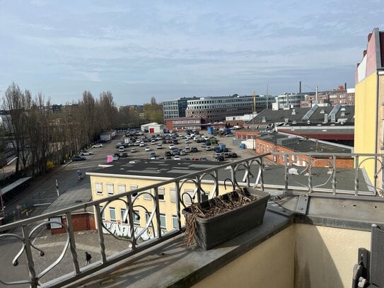 Charmante 2 Zimmerwohnung in Charlottenburg , bezugsfrei