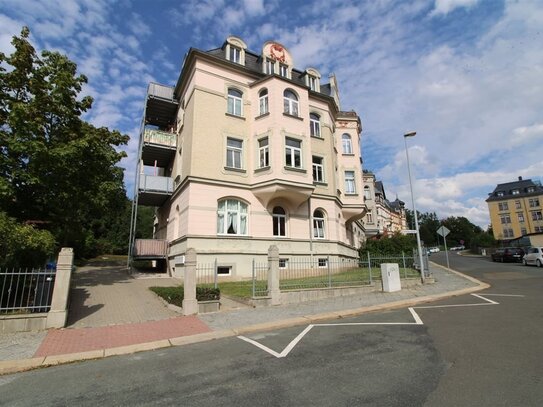 + 3-Zimmer-Dachgeschoßwohnung mit sonnigem Balkon; perfekt für Eigennutzer und auch Anleger +