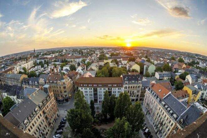 Maisonettewohnung mit großer Dachterrasse im Herzen des Dresdner Hechtviertels