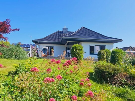 Großzügiges, modernisiertes Einfamilienhaus in beliebter Wohnlage in Ostseenähe