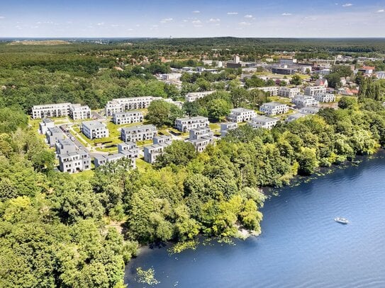 Dämeritzer Ufer - Dachgeschoss mit großer Terrasse, Parkett und EBK