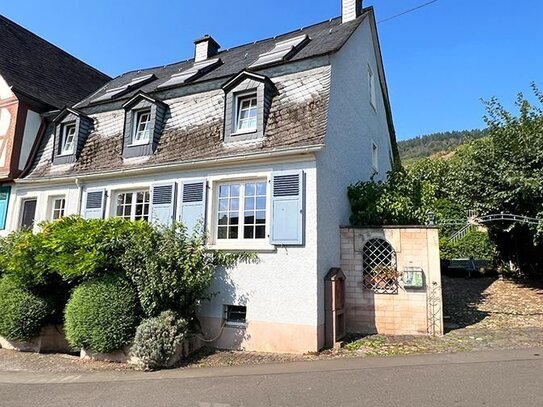 Renoviertes Einfamilienhaus in idyllischer Lage