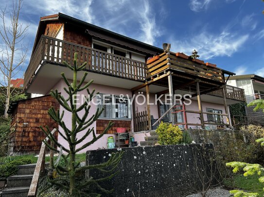 Einzigartiges Holzhaus in traumhafter Aussichtslage . Gestaltungspotential + Einliegerwohnung