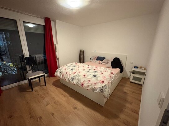 Mehr Platz für Ihre Träume - Tolle 4-Zimmer-Wohnung mit Dachterrasse in Sindelfingen