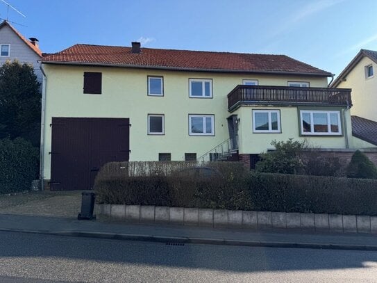 /// 1-Familienhaus mit Nebengebäude und großzügigem Grundtsück - Tierhaltung möglich ///