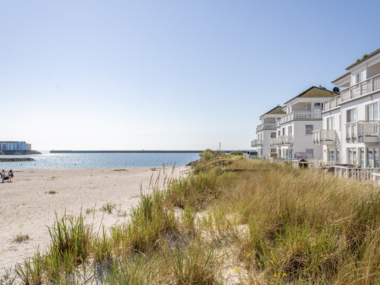 Exklusives Ferienhaus in skandinavischer Architektur in direkter Wasserlage