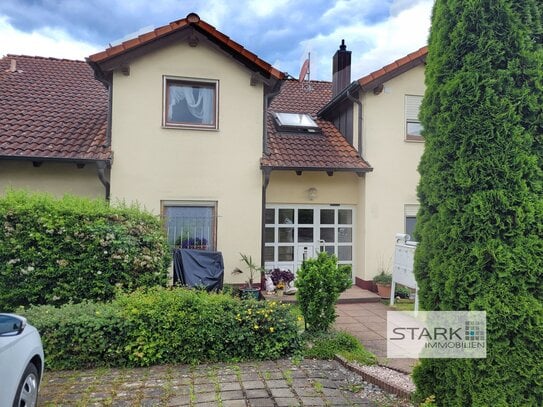 Gepflegte, sehr gemütliche Eigentumswohnung mit Balkon, herrlicher Aussicht und Gartenanteil!