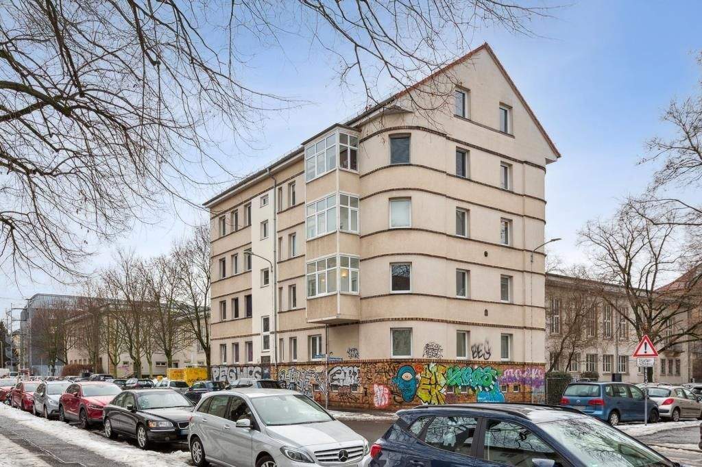 Kapitalanlage - Wohnung Nähe HTWK - 3 Zimmer mit Loggia - VERMIETET - Hochpaterre - PROVISIONSFREI