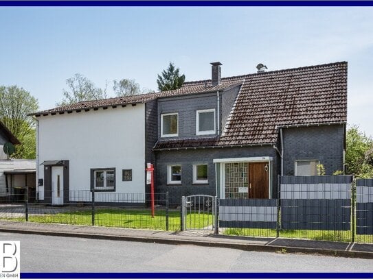 Freistehendes Ein- /Zweifamilienhaus in grüner Lage von Ronsdorf