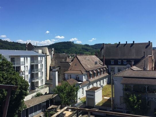 Haus im Haus - zentral gelegene, moderne und sonnige Maisonettewohnung